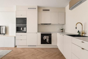 Dinbnb Apartments I Luxury Apartment Behind Bryggen I Renovated 2024